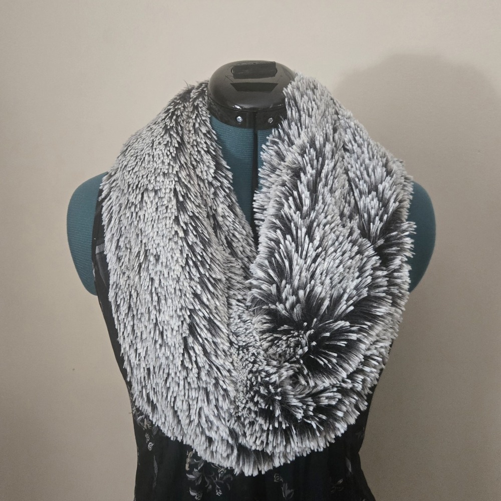 Pandemonium Seattle Faux Fox Fur Infinity Handmade Scarf Mob Wife Dark Academia